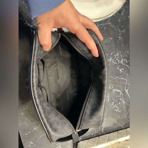 Unisex Black Michael Kors Travel Toiletry Bag - Picture 9 of 9